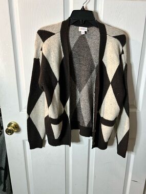 NWOT “Diamond Argyle Open-Front Cardigan in Brown and Cream